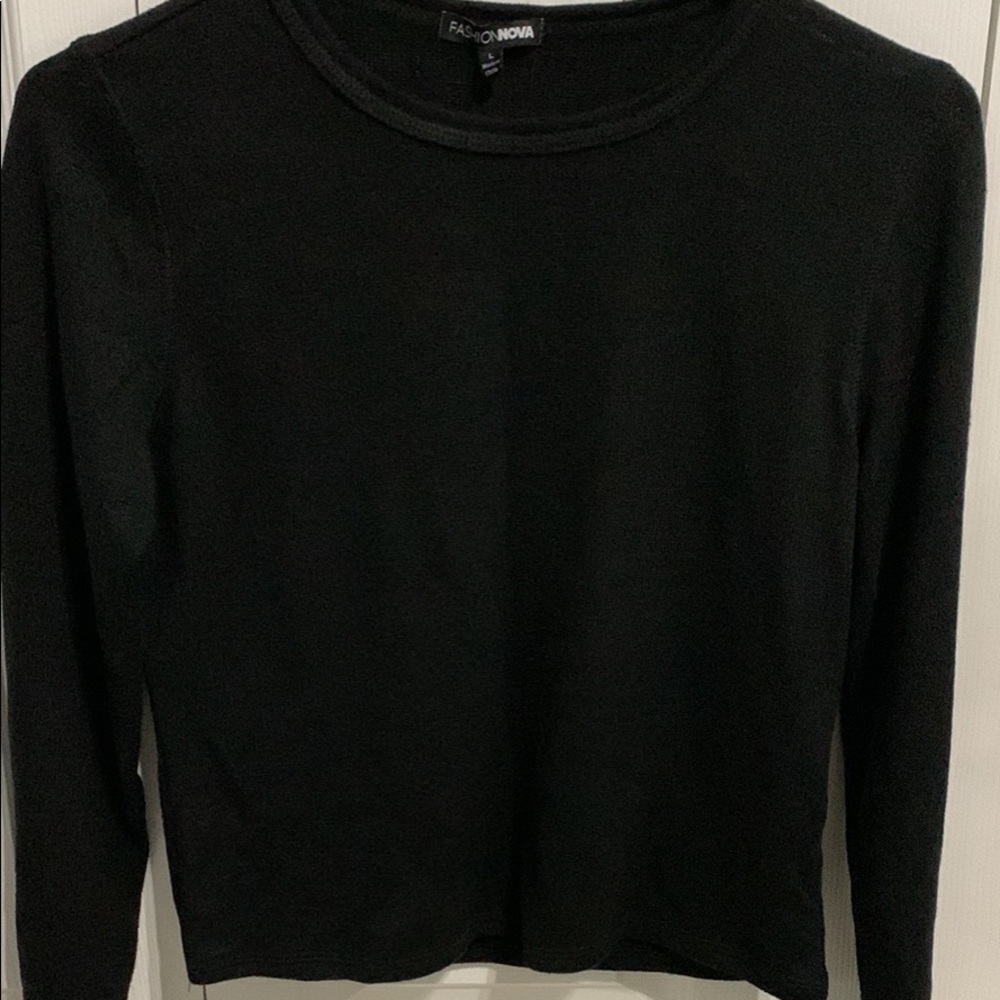 Black cropped long sleeve top